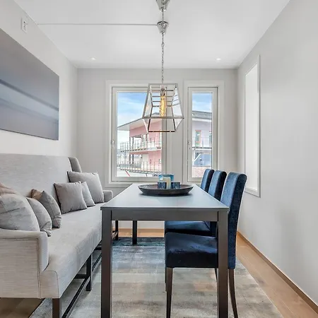 Wright Apartments- Blue Oasis * Oslo
