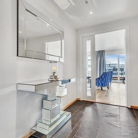 Wright Apartments- Blue Oasis *